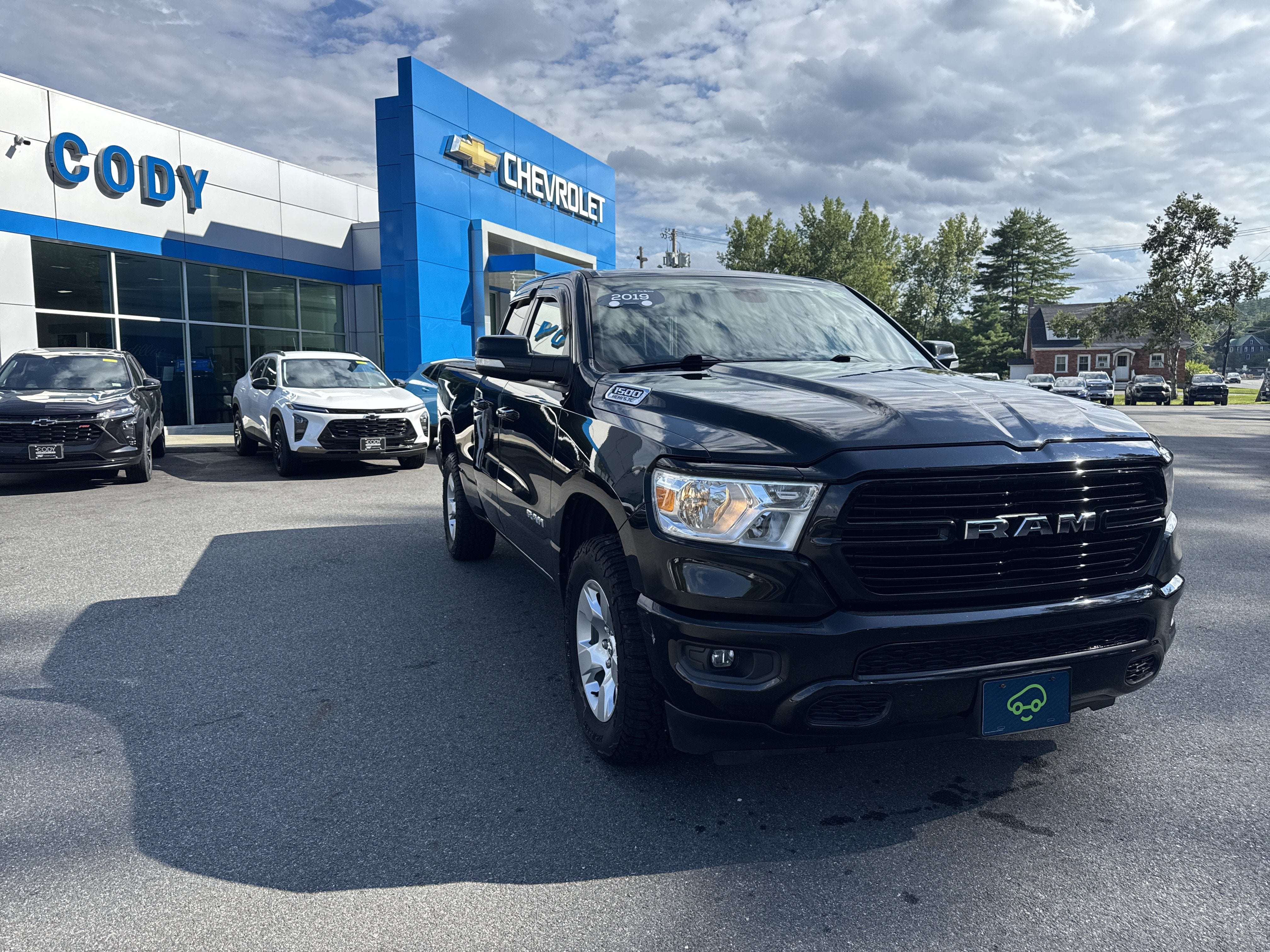 2019 RAM 1500 Big Horn/Lone Star Quad Cab 4x4 6'4" Box