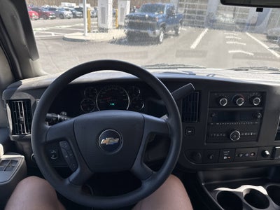 2024 Chevrolet Express Cutaway 3500 1WT