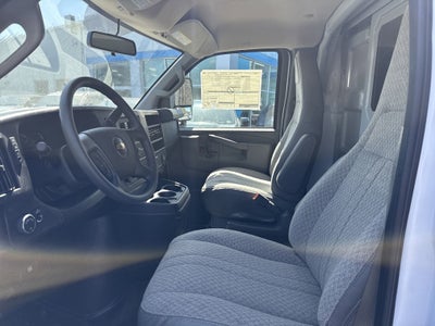 2024 Chevrolet Express Cutaway 3500 1WT