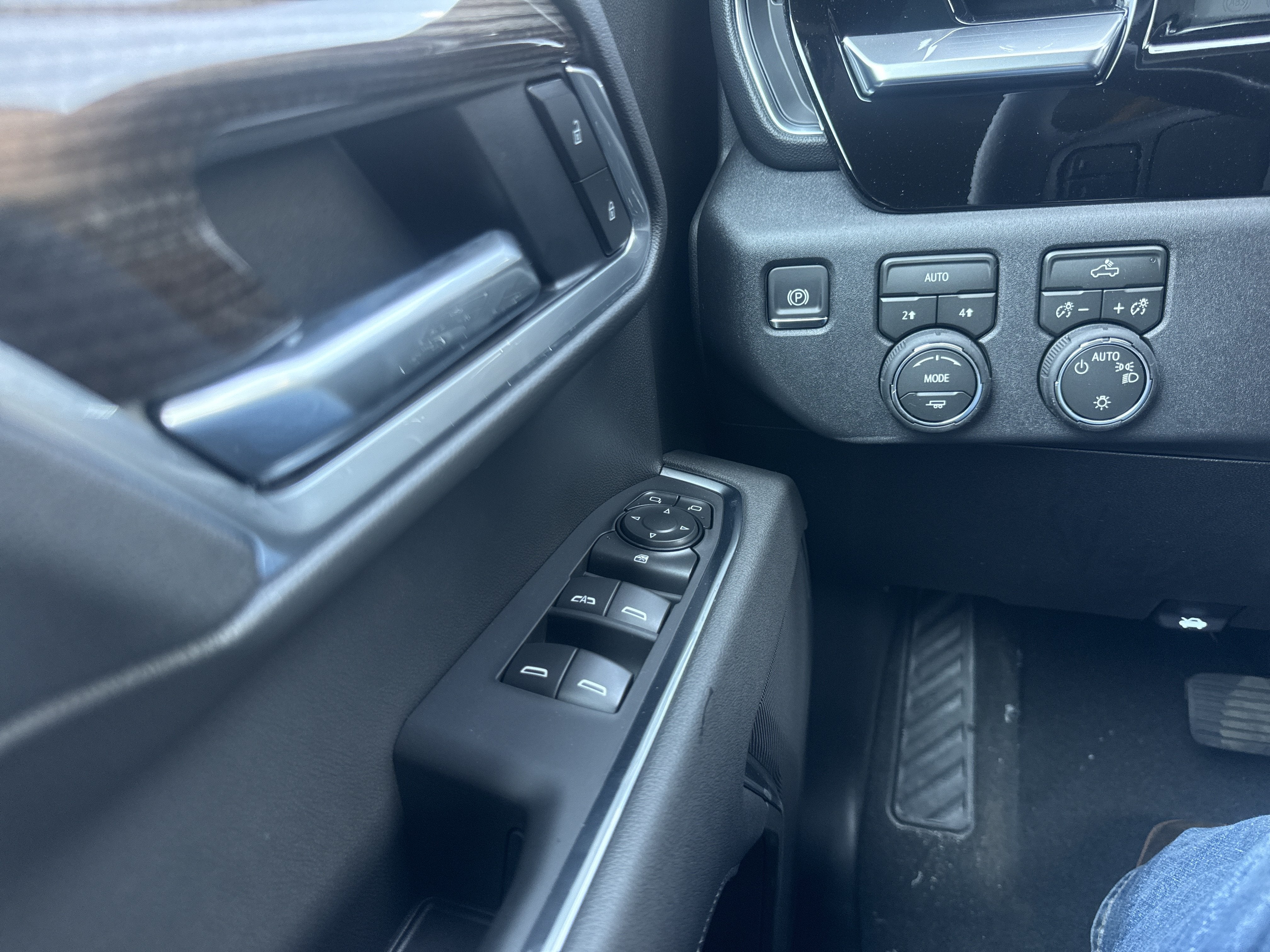2026 Chevrolet Silverado 1500 LT - Photo 27