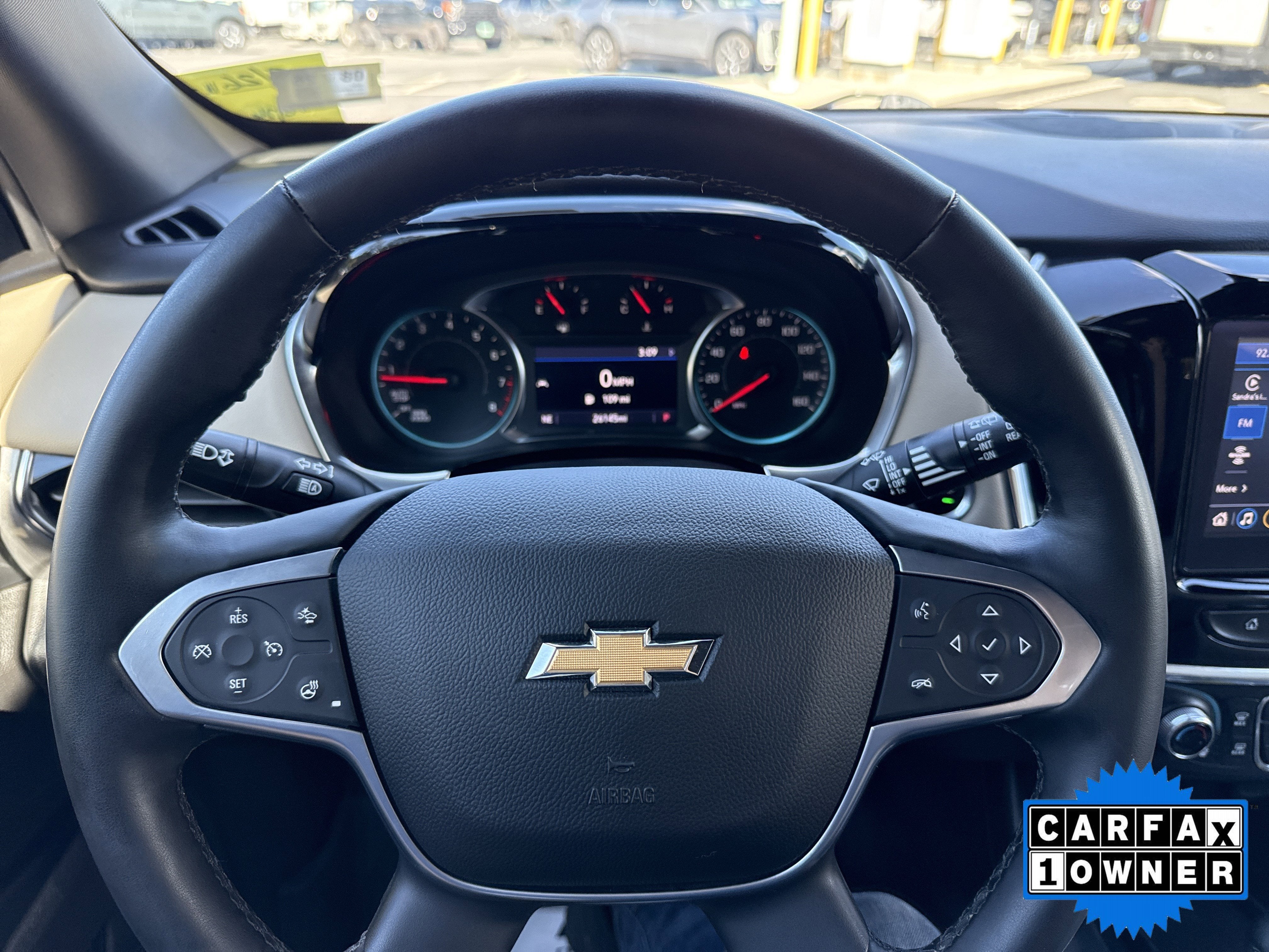 2023 Chevrolet Traverse LT Leather