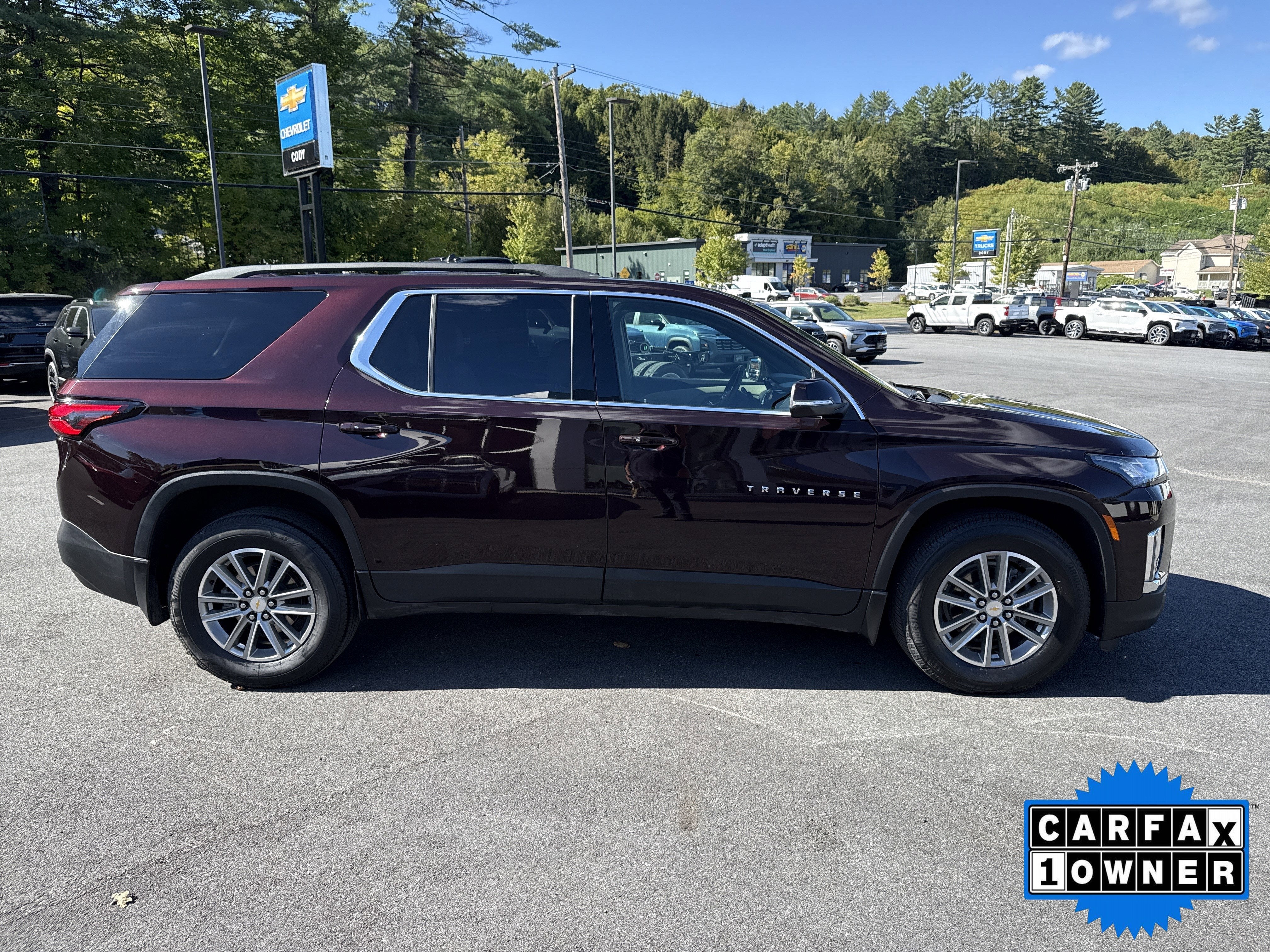 2023 Chevrolet Traverse LT Leather