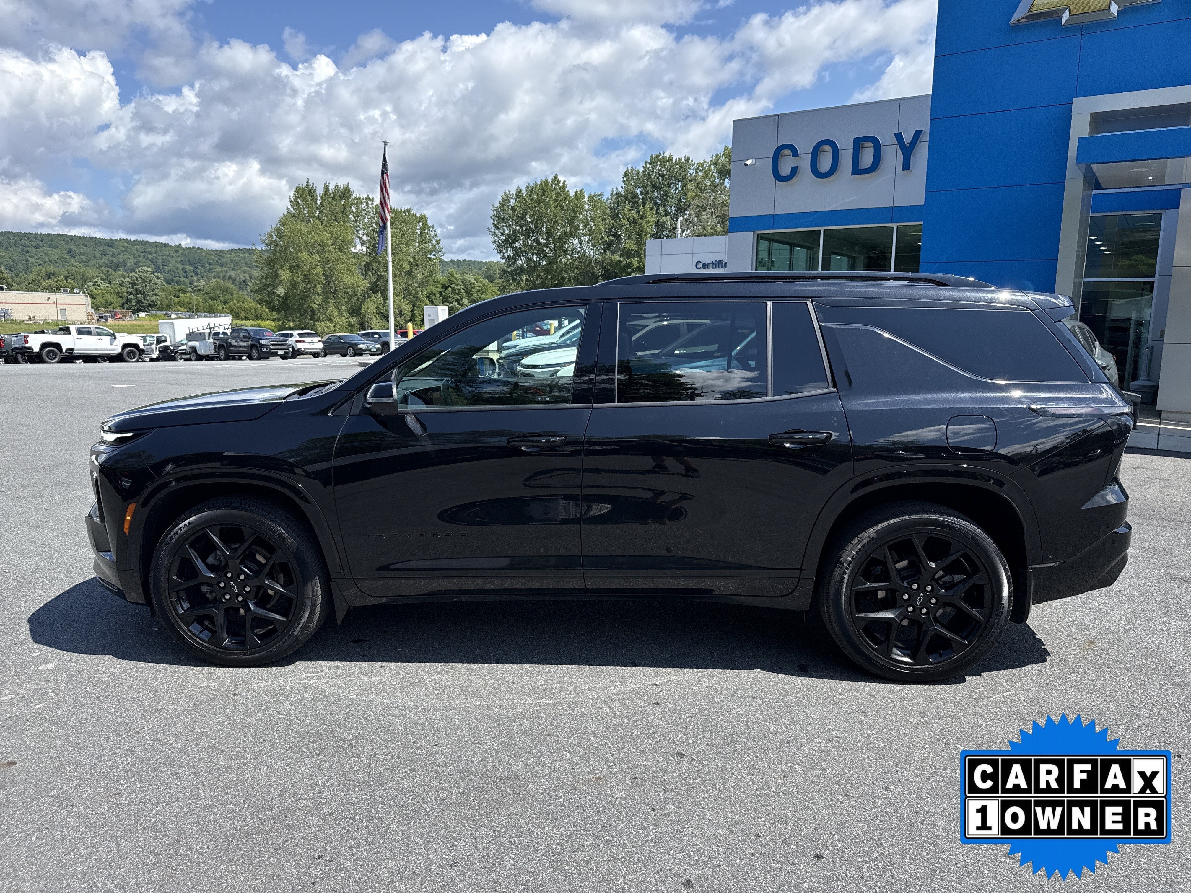 2025 Chevrolet Traverse RS