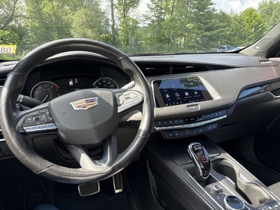 2023 Cadillac XT4 Sport