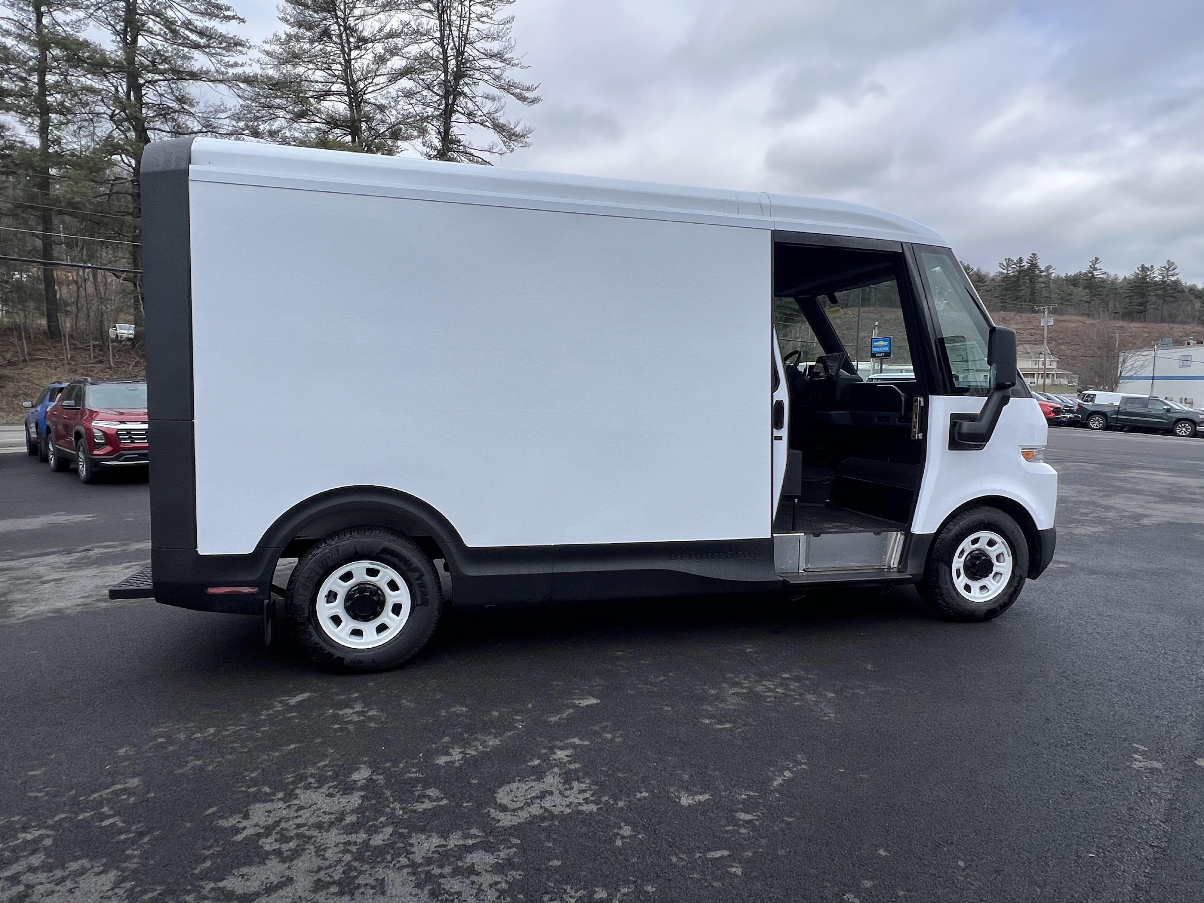 2025 Chevrolet BrightDrop 400 AWD 400