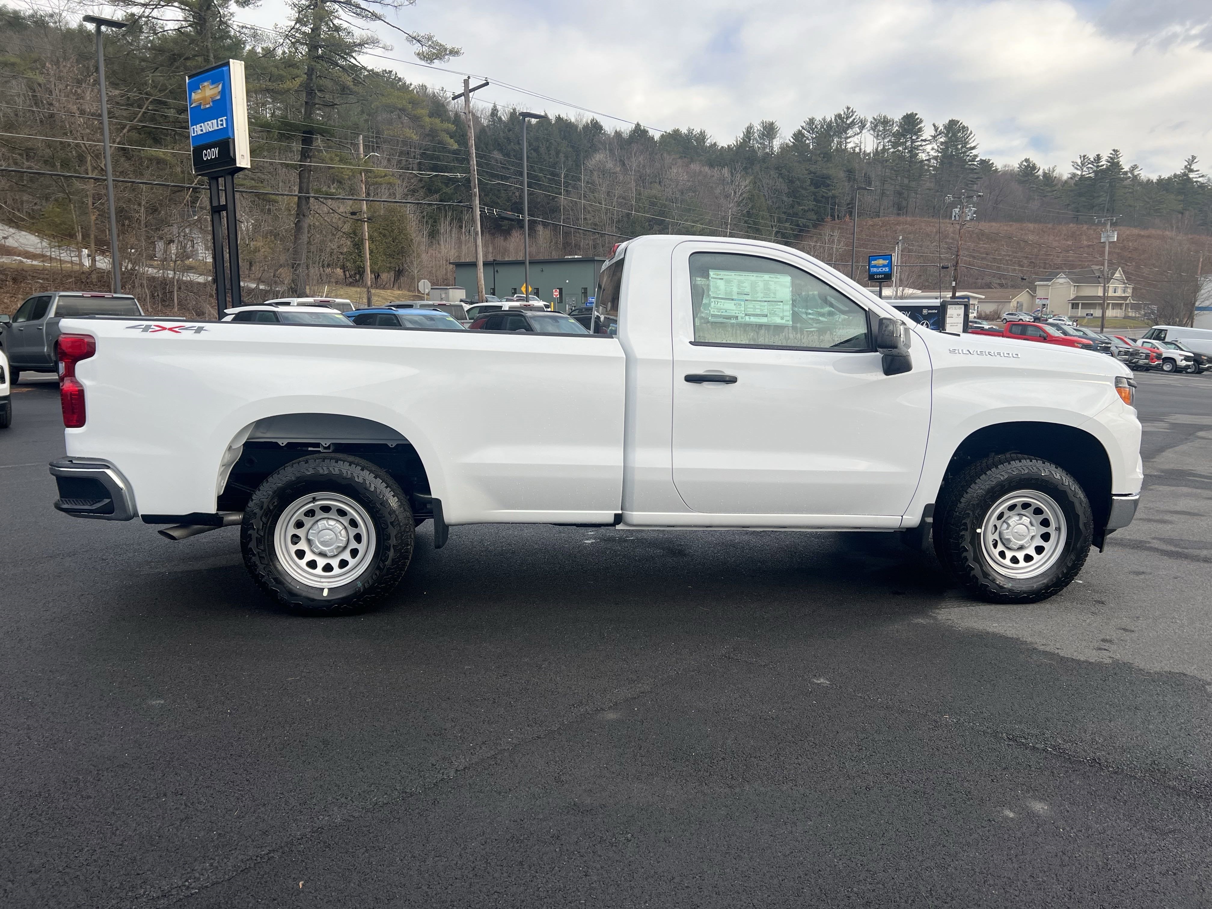 2025 Chevrolet Silverado 1500 WT
