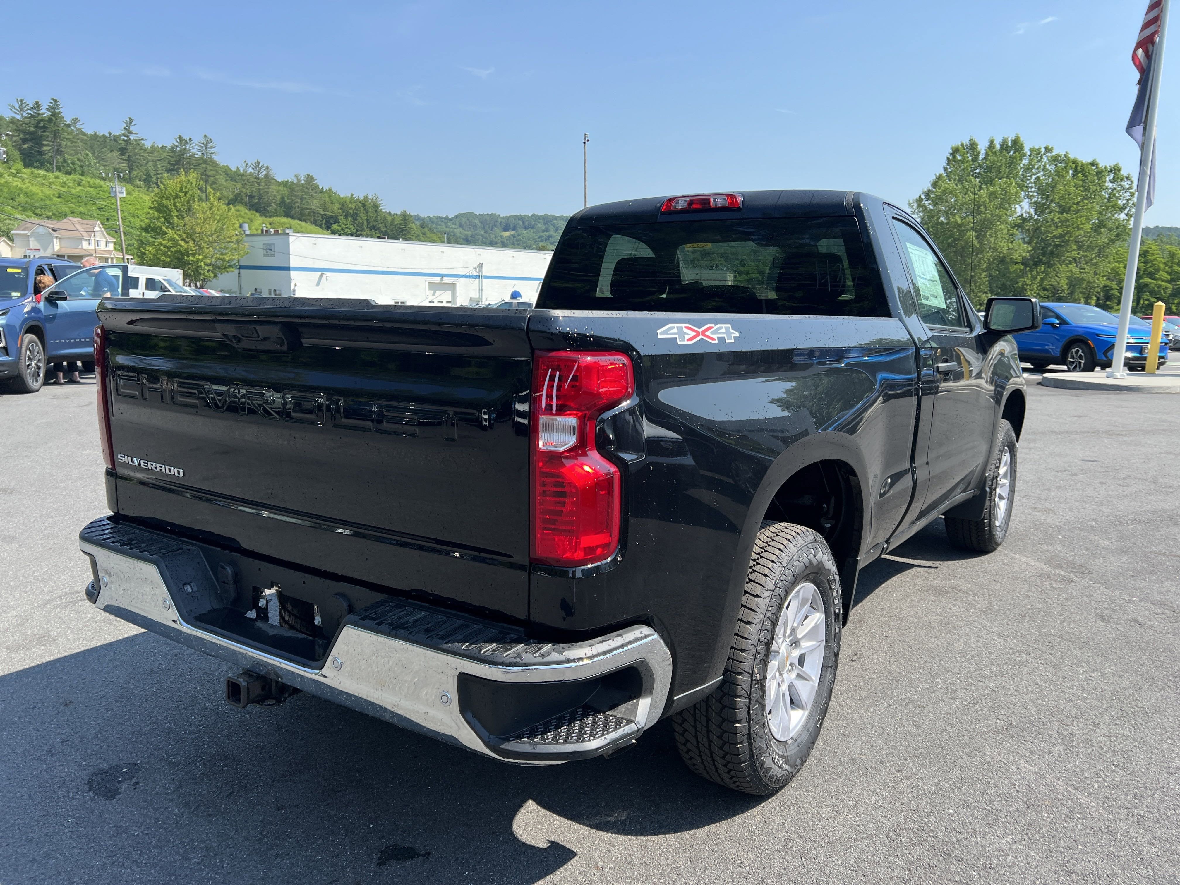 2025 Chevrolet Silverado 1500 WT