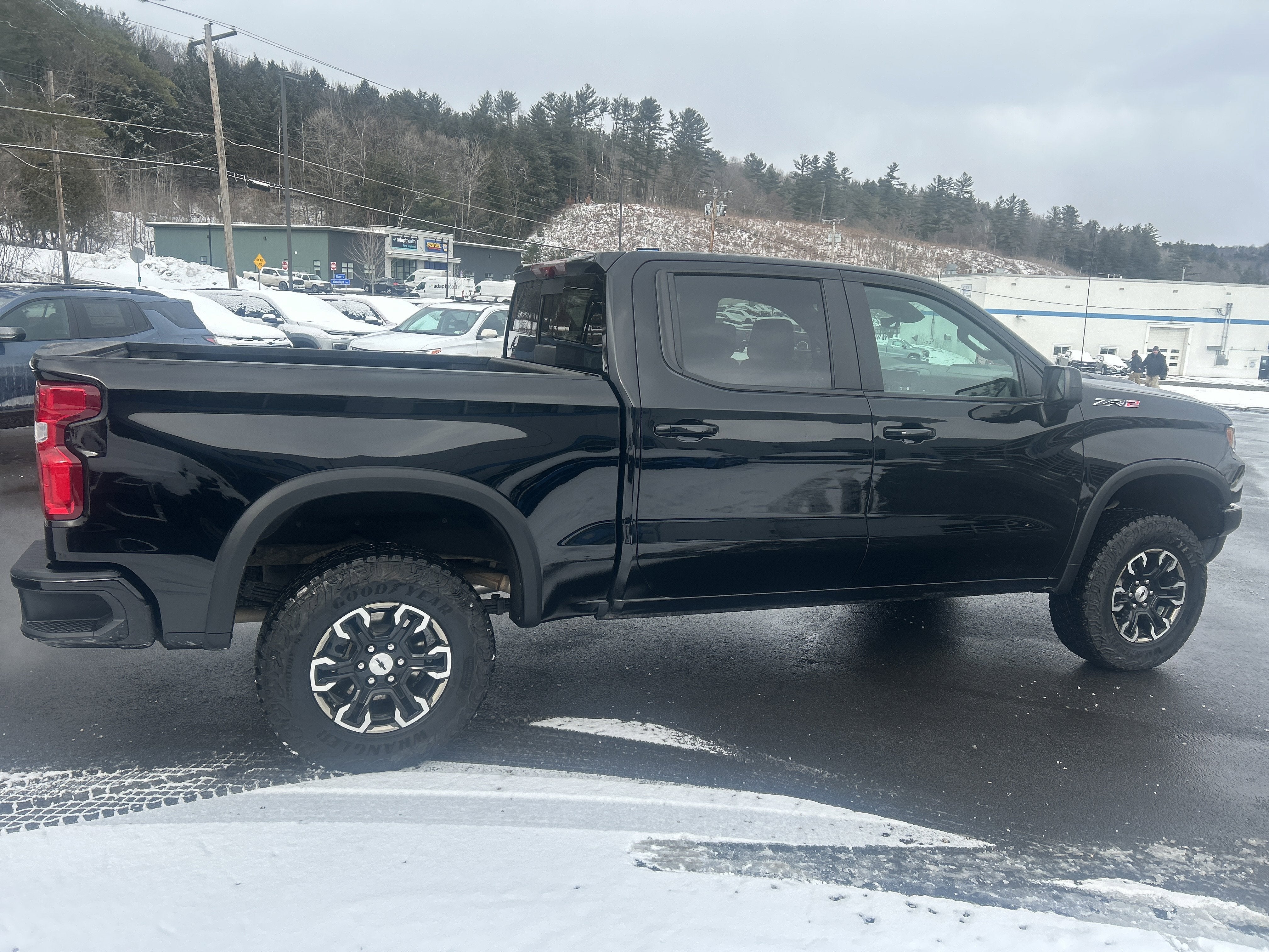 2025 Chevrolet Silverado 1500 ZR2