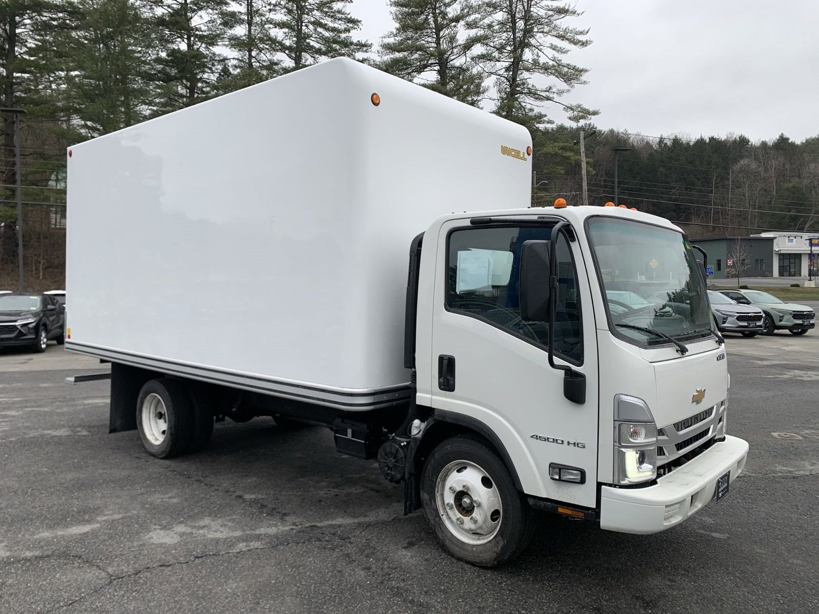 2024 Chevrolet Low Cab Forward 4500 Base