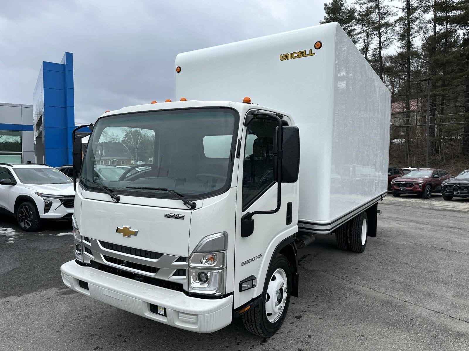 2024 Chevrolet Low Cab Forward 5500 XG Base