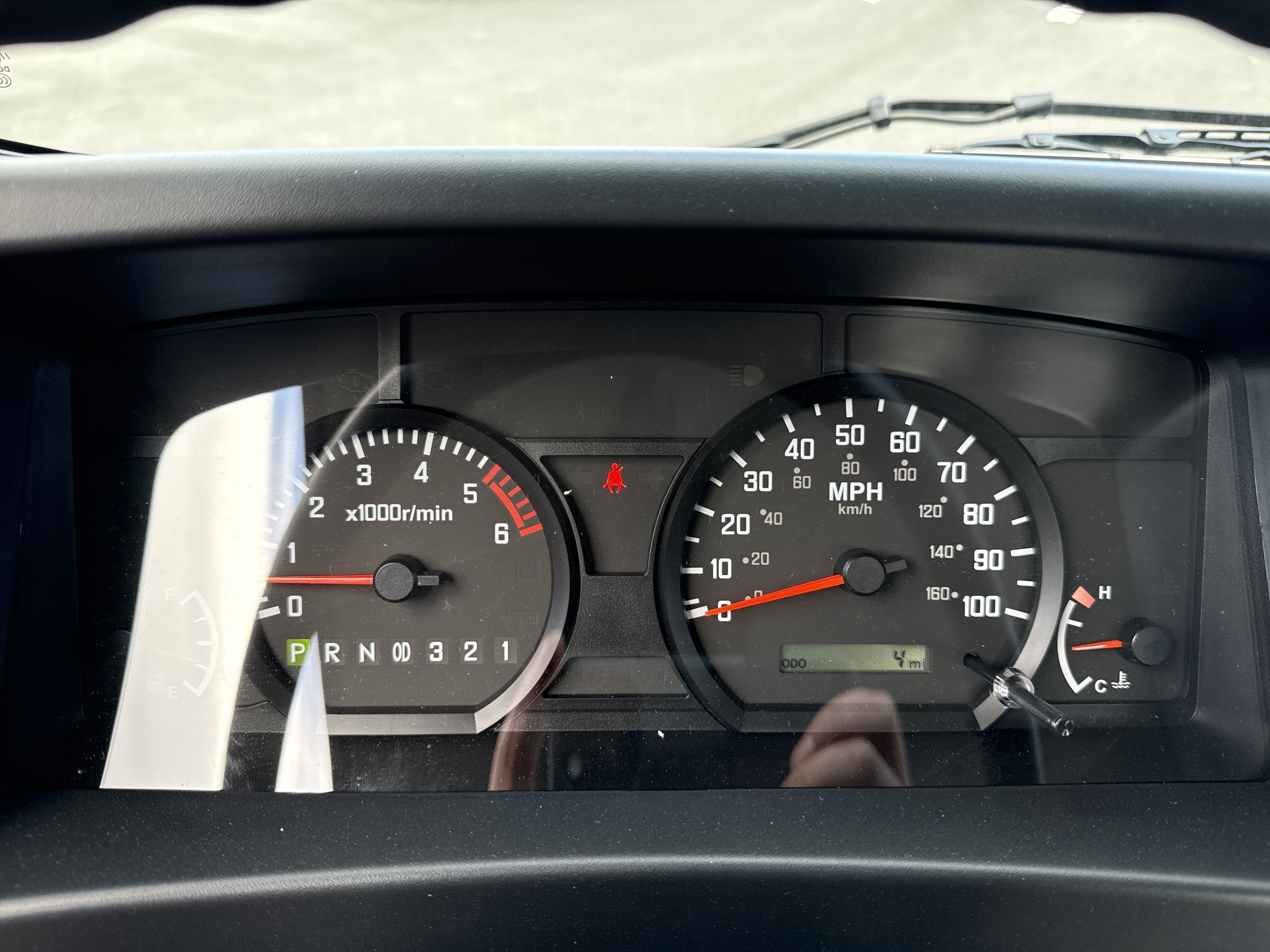 2025 Chevrolet Low Cab Forward 5500 XG Base