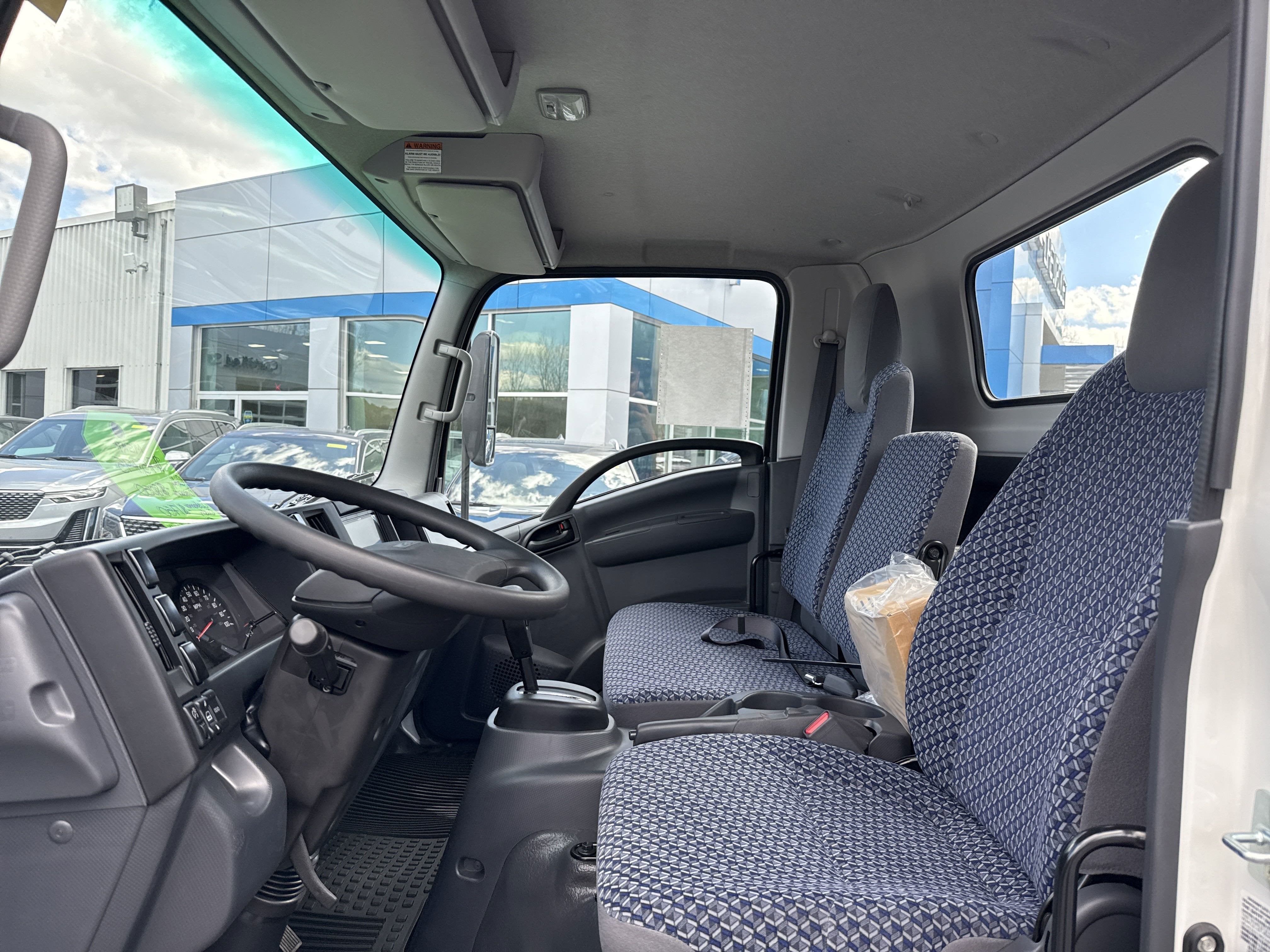 2025 Chevrolet Low Cab Forward 5500 XG Base