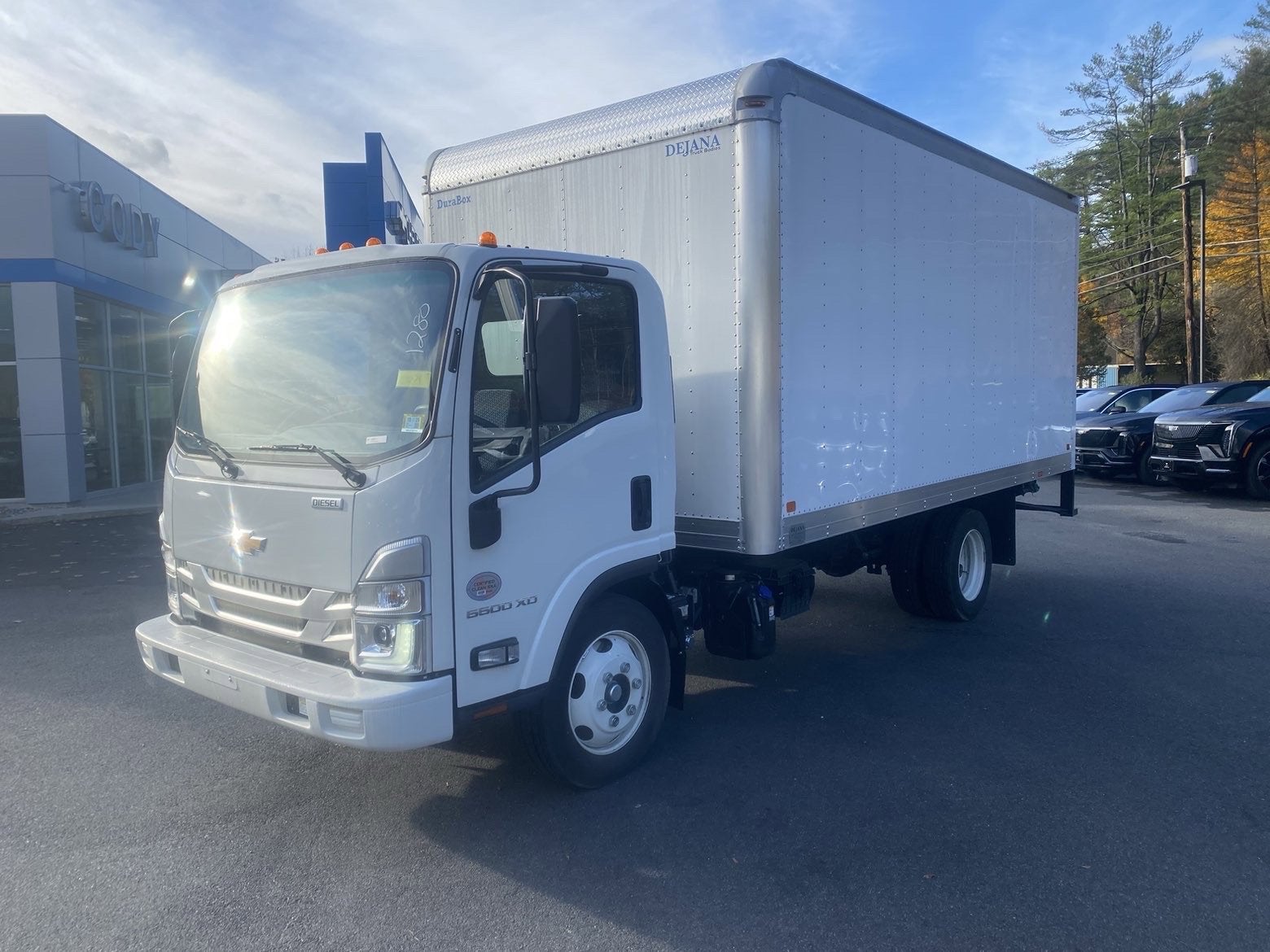 2024 Chevrolet Low Cab Forward 5500 XD Base